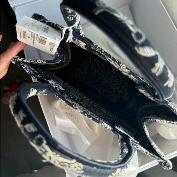 Small Dior Book Tote (Free Bag Insert) - Picture 5 of 17